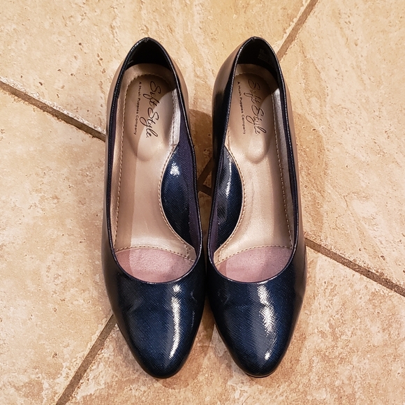 Blue Heels with Silver Details - Picture 4 of 8